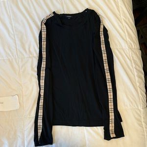 Burberry Long Sleeve Top. London L